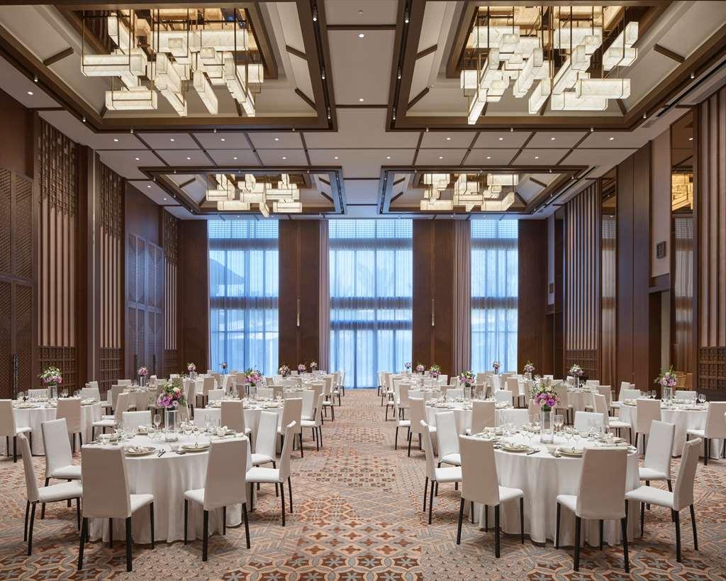 Отель Grand Hyatt Shenzhou Peninsula Ваньнин Интерьер фото