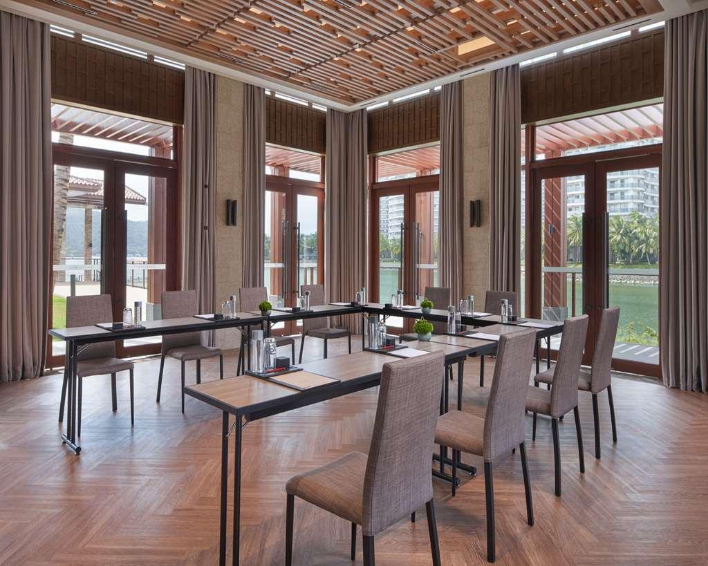 Отель Grand Hyatt Shenzhou Peninsula Ваньнин Удобства фото